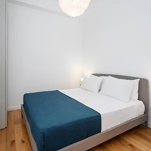 Hemeras Boutique Homes : 3 In Center , Milano Italia