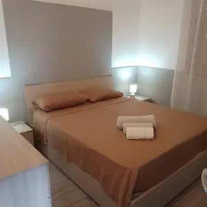 Indipendente Lucri , Avola Italia